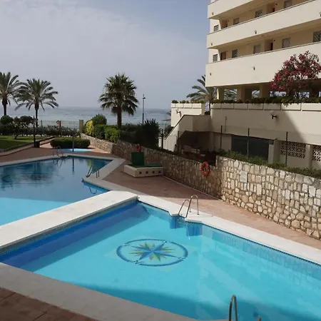 Diana 808 South-facing Beachfront With Amazing Sea Views Lägenhet Marbella